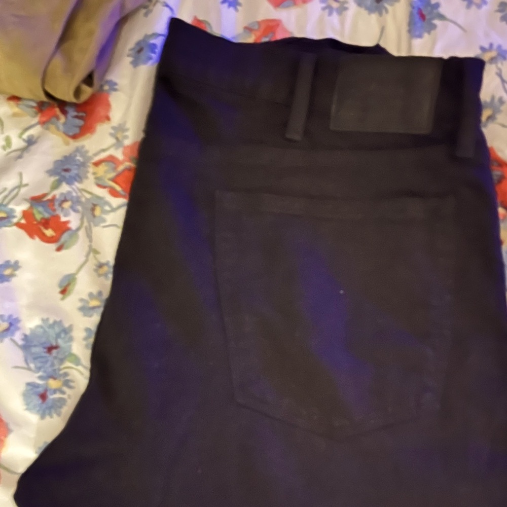 Black, good condition 38x34, jeans